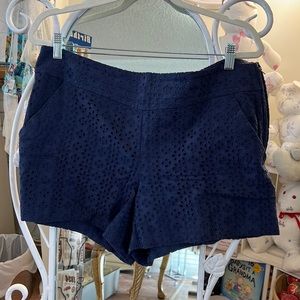 Lilly Pulitzer~size 14~navy eyelet shorts